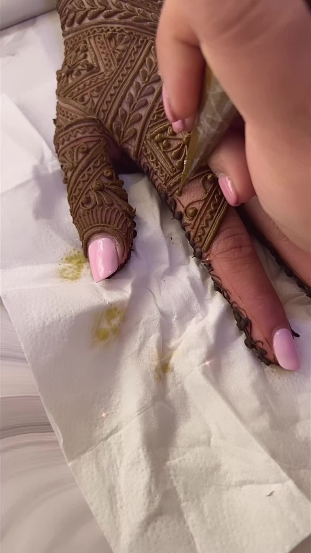 @MehendibyAsh