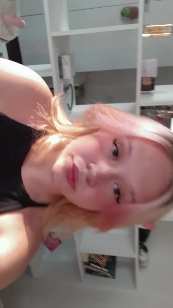@твоя любимая