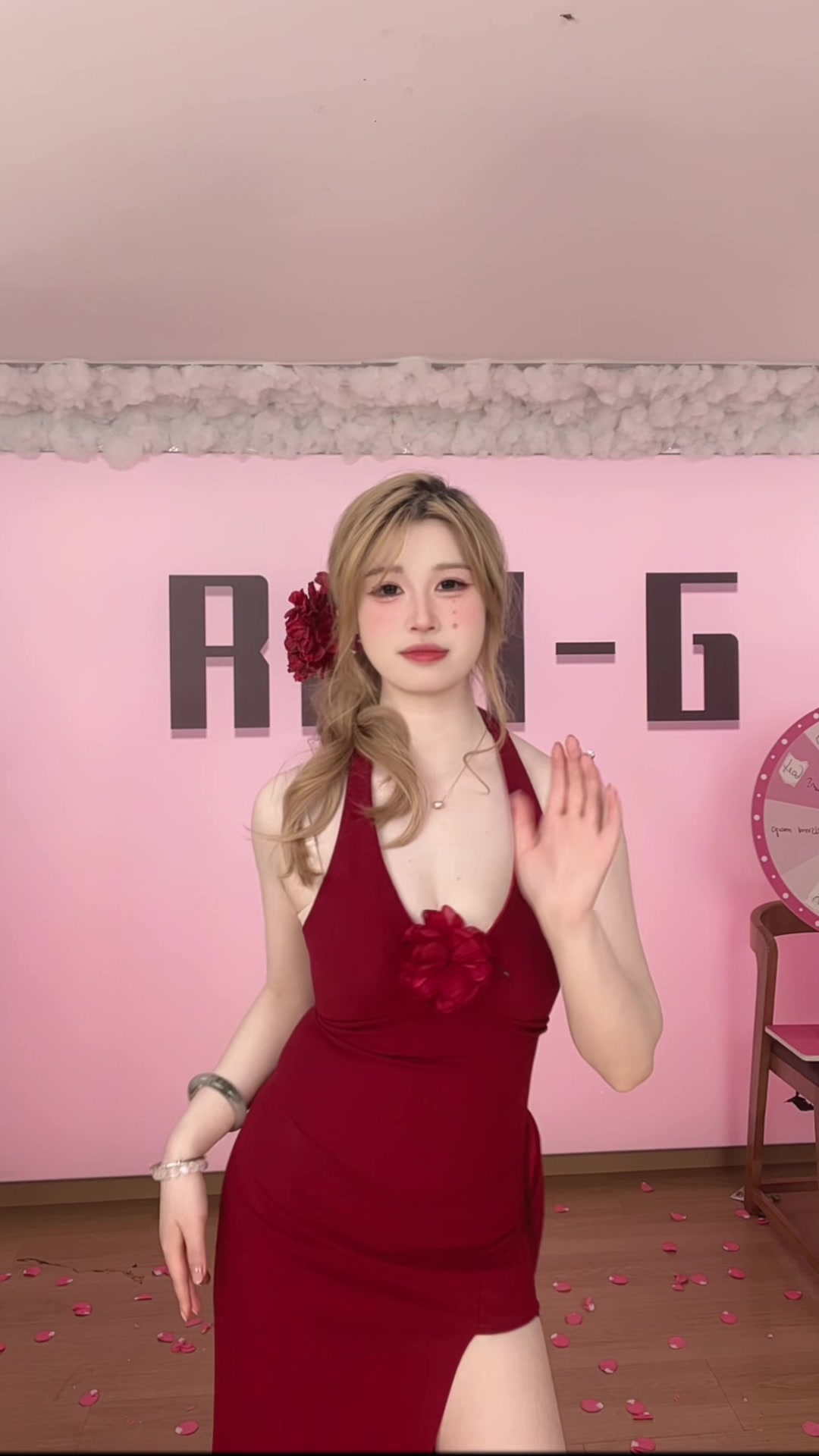 @HHYI