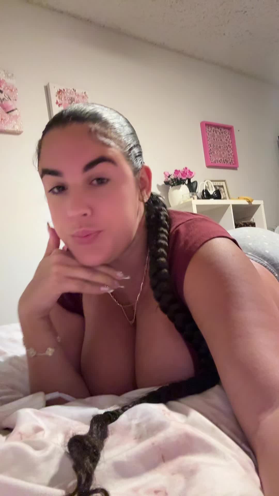 @Maddielizxo