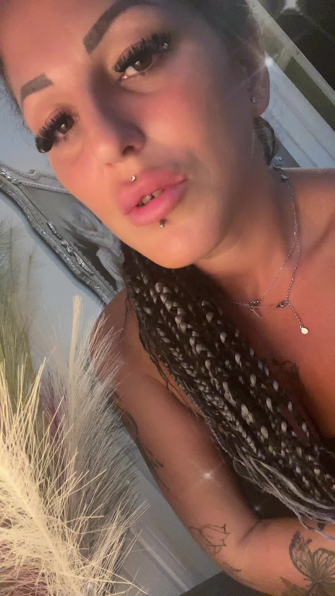 @Rosy🖤🐍