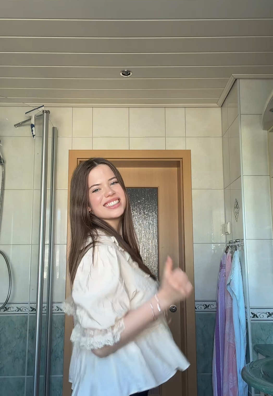 @verena.cht