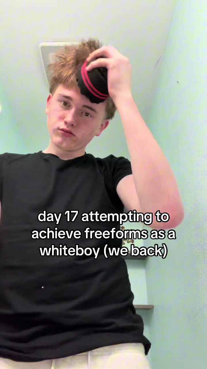 @𖣂