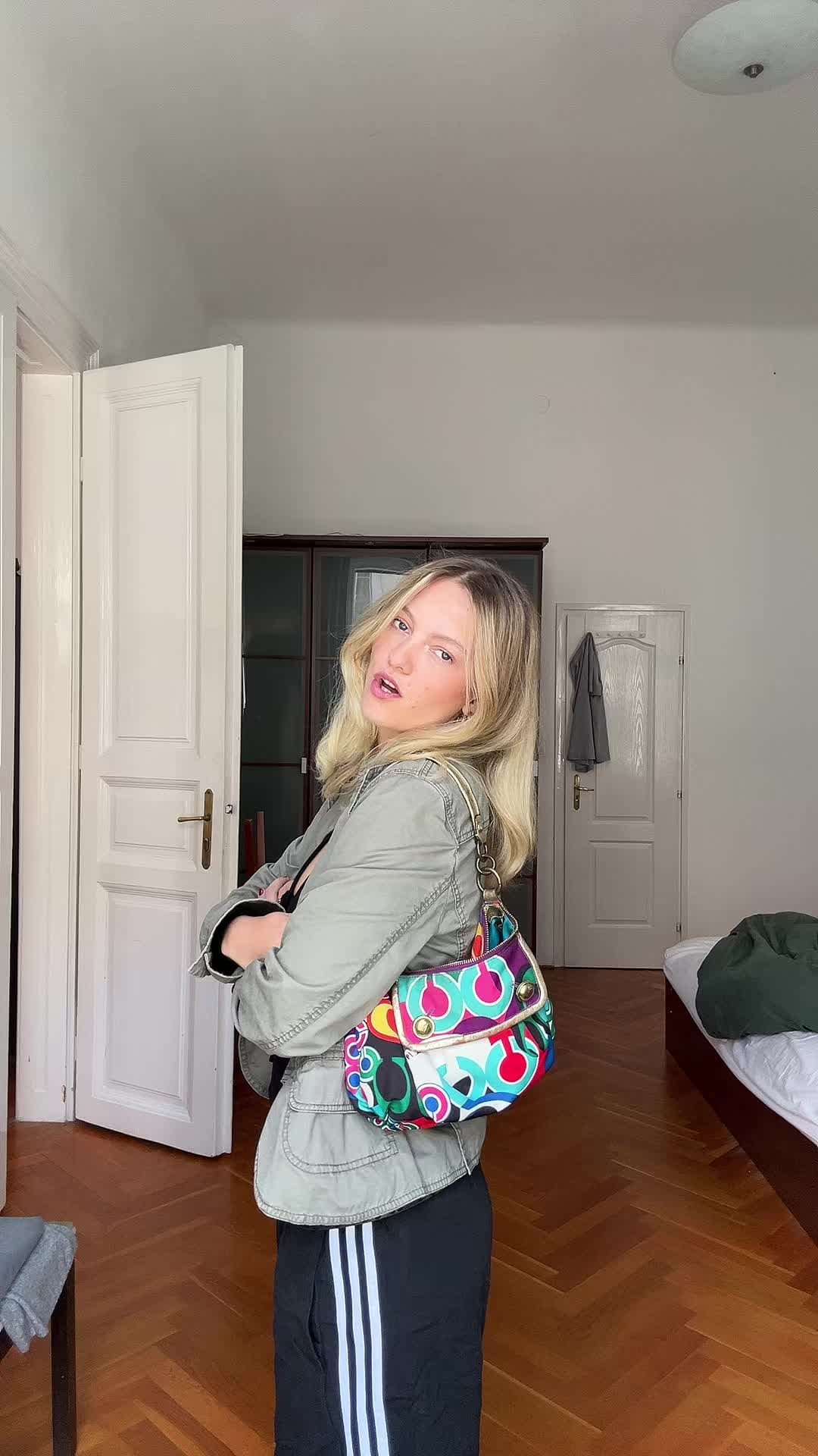 @lucia.stck