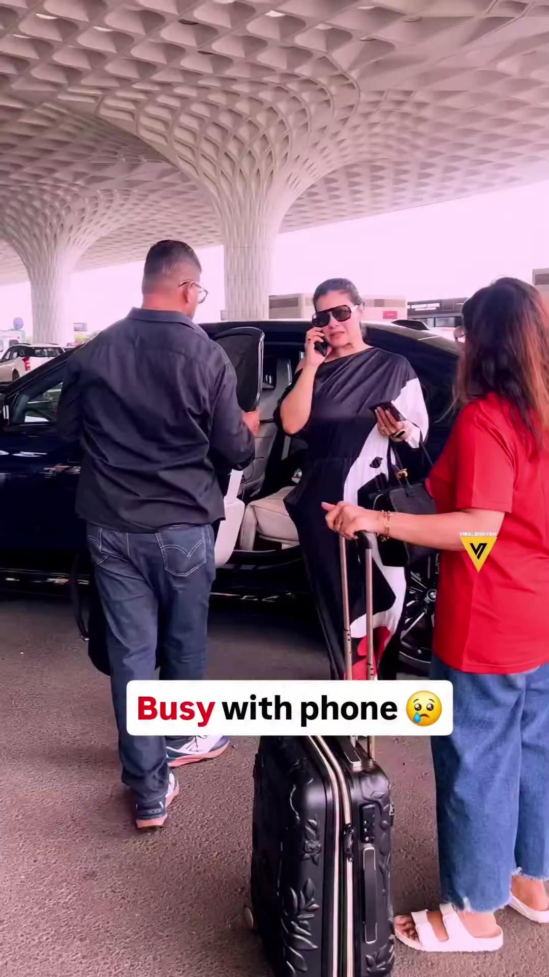 @Viral Bhayani