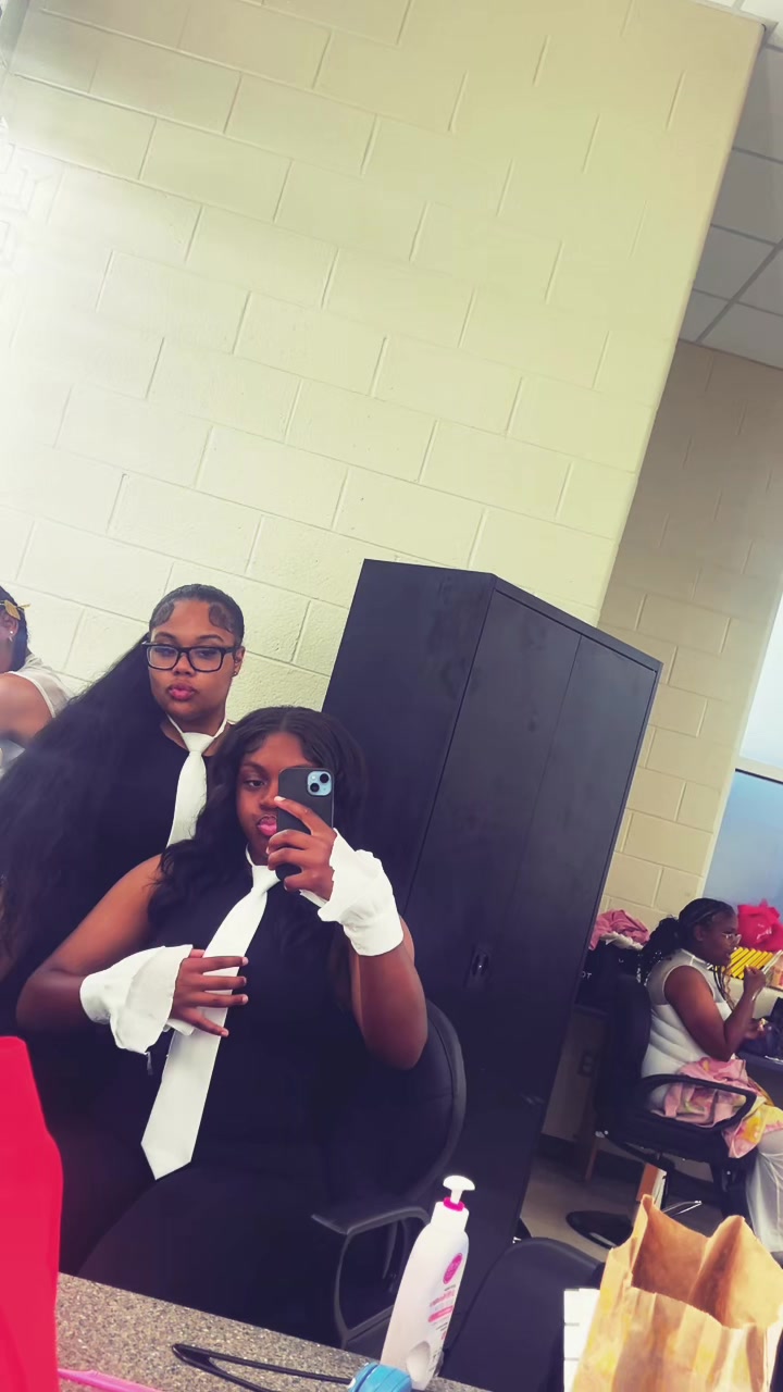 @itzyagirl_bree