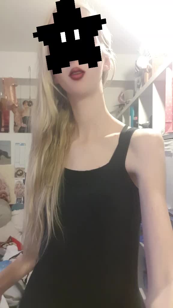 @Leonie