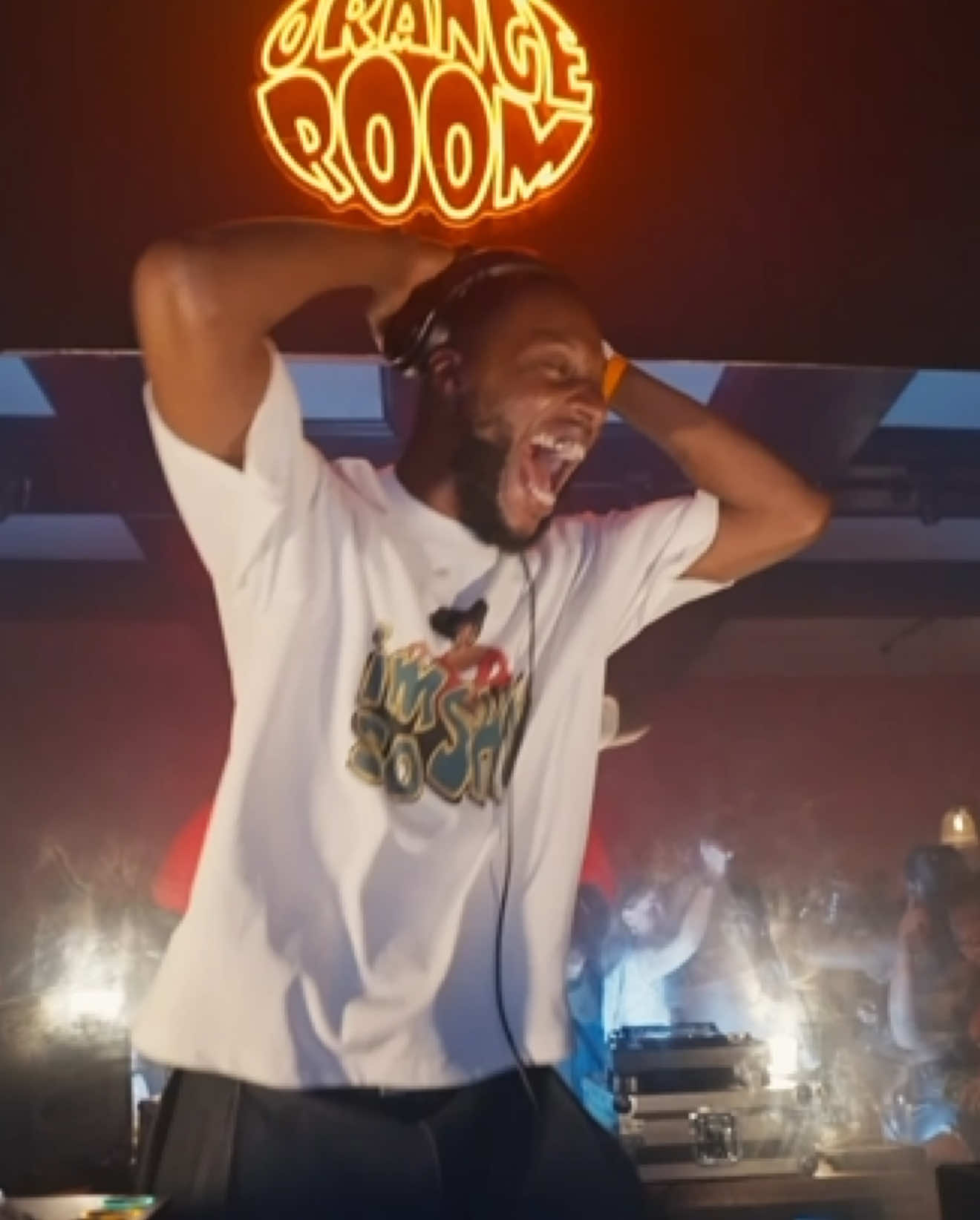 @DAMNSHAQ