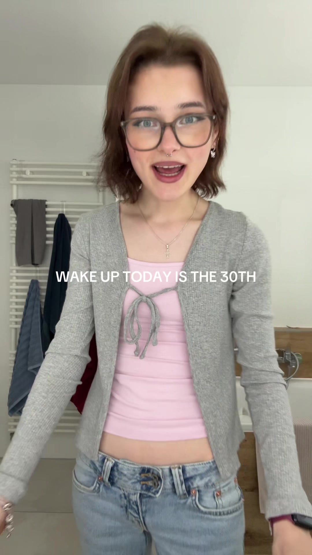 @￴