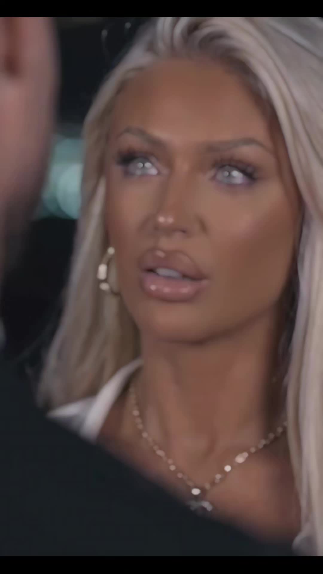 @Erikah
