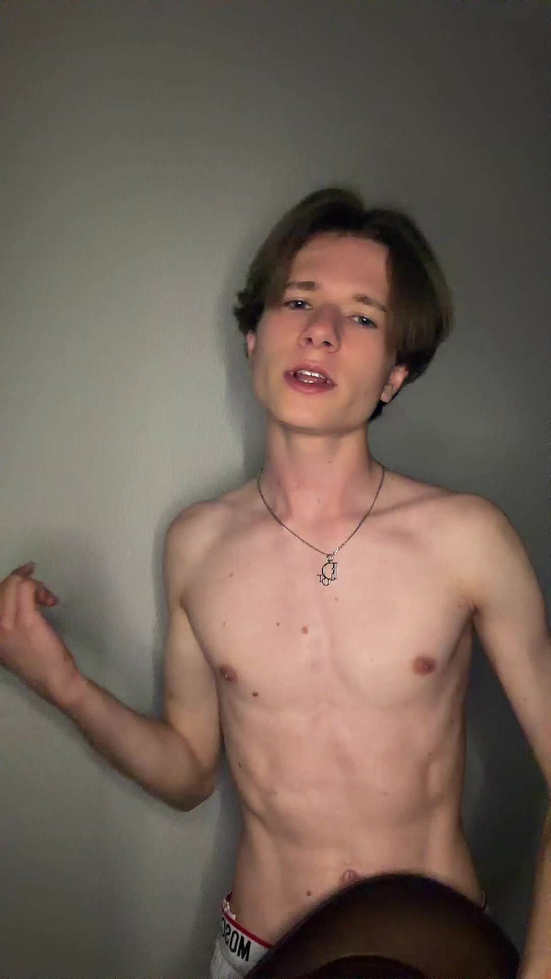 @Akisso