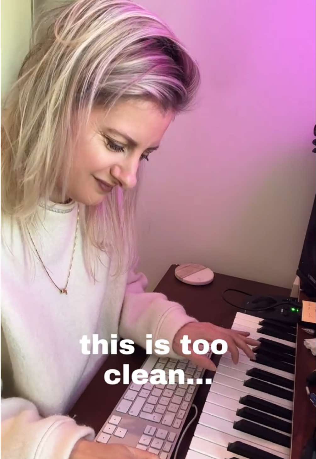 @DAMM