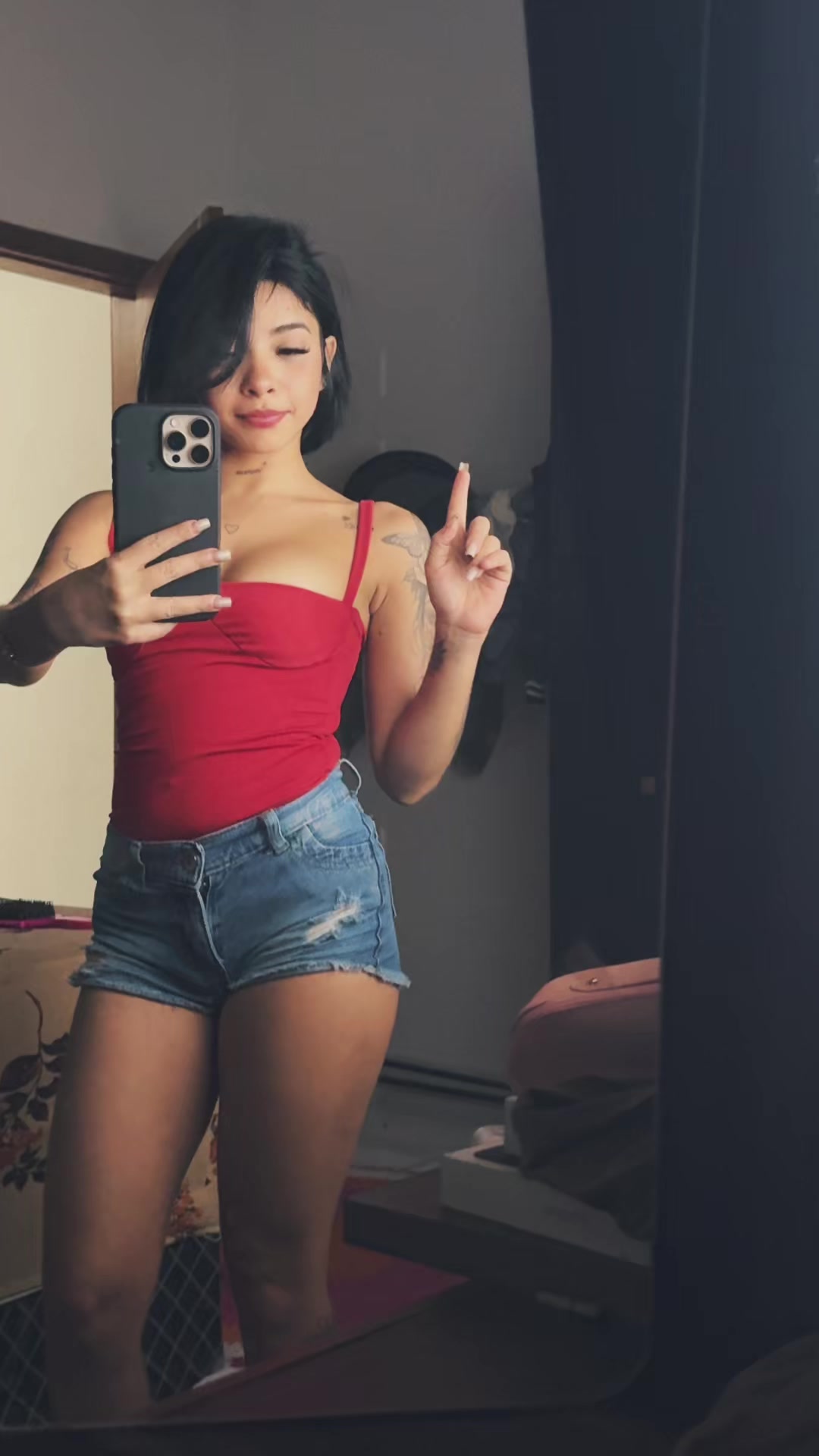 @yasmimbrunethii