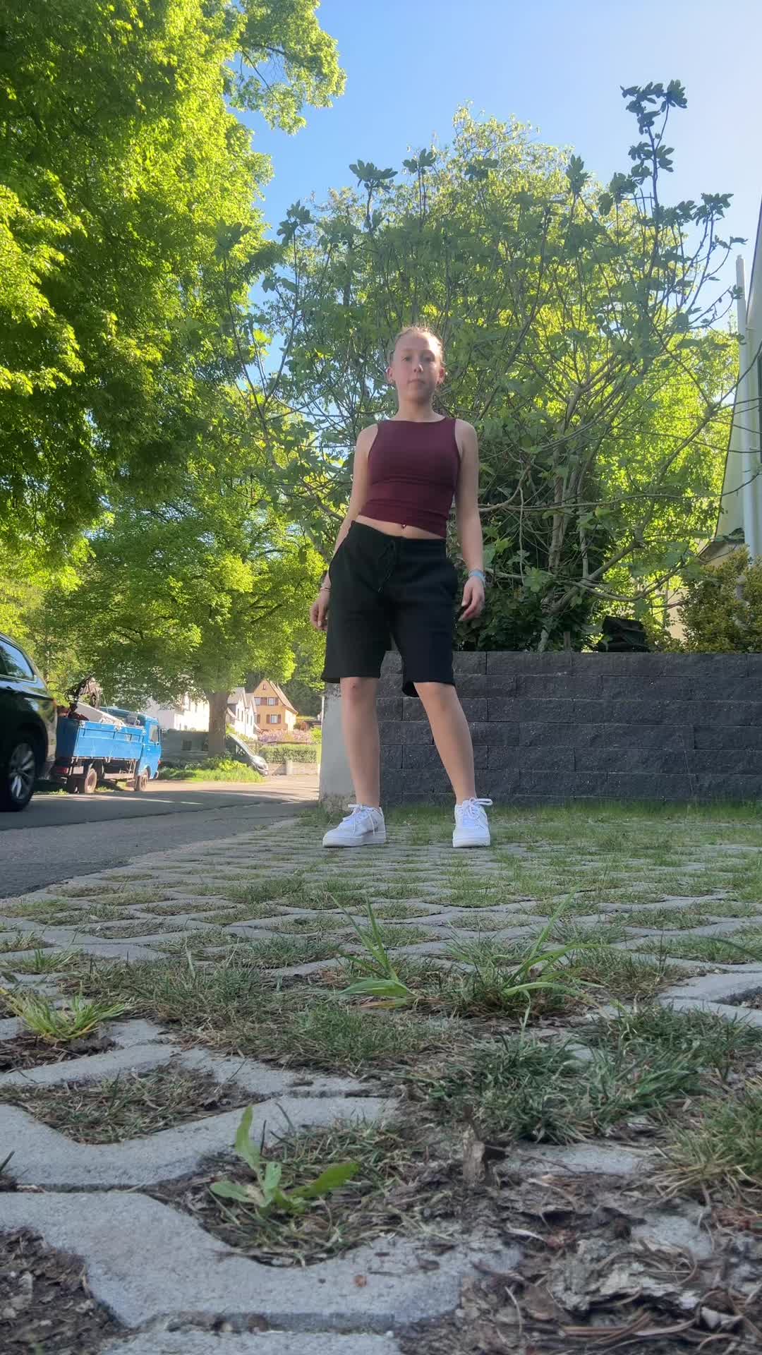 @vali_dance.acc