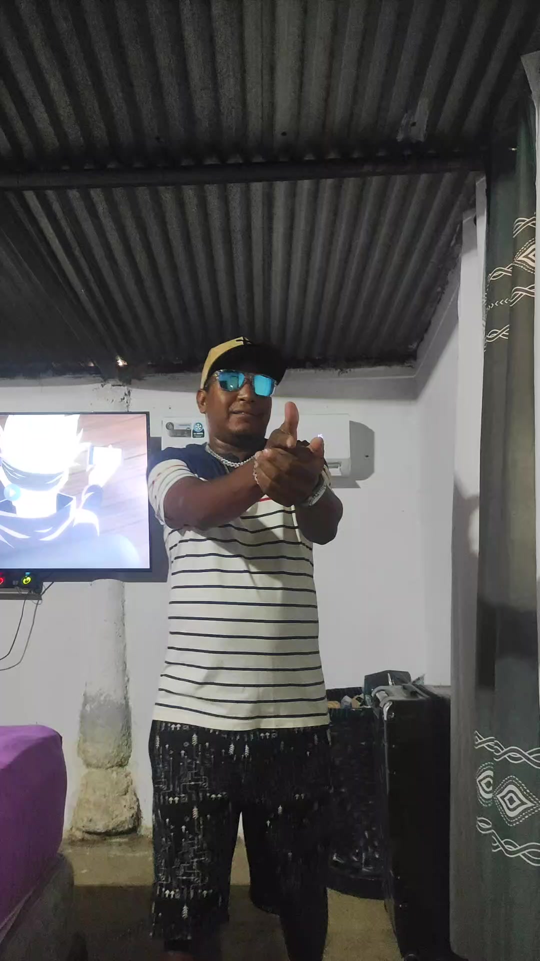 @Negro flow35