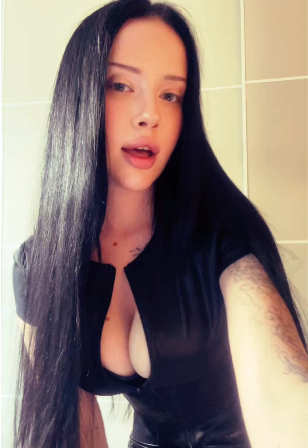@ulian&auml;