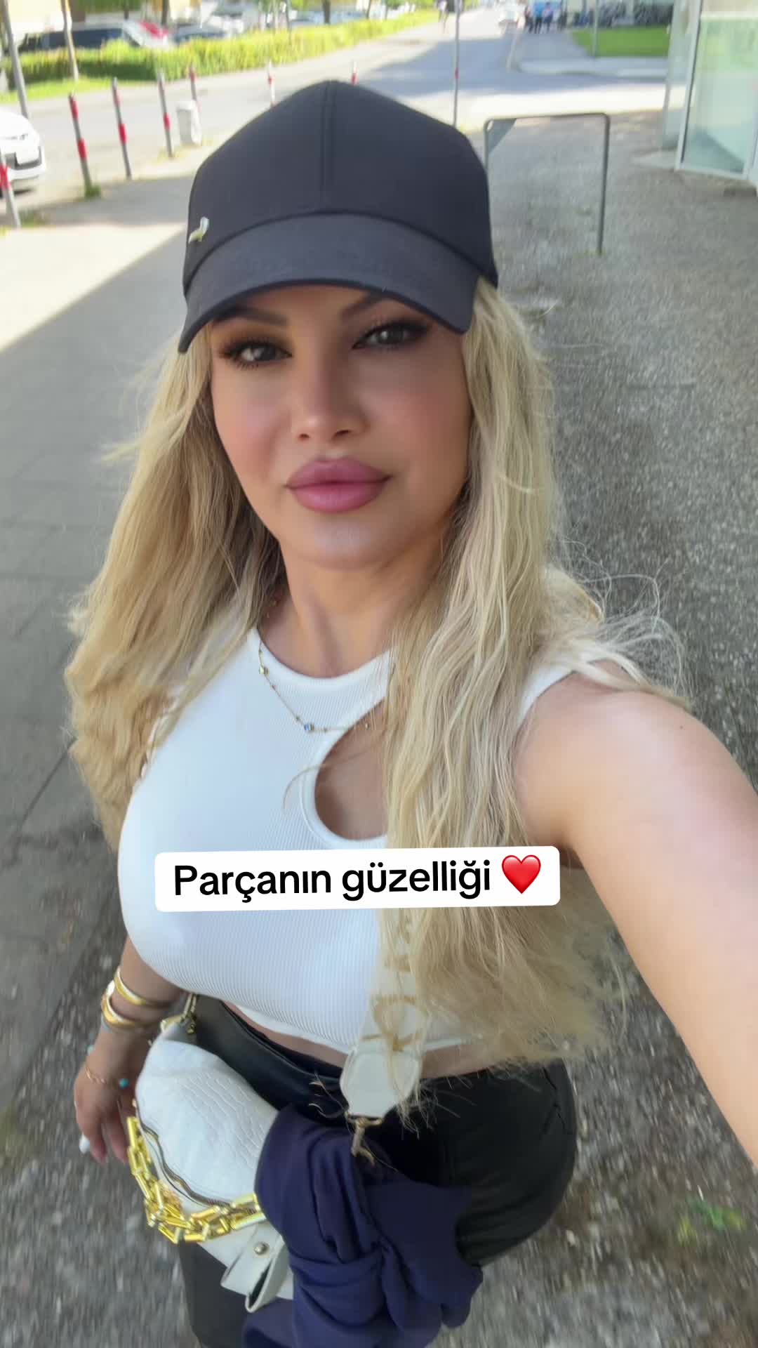@Emoş💗