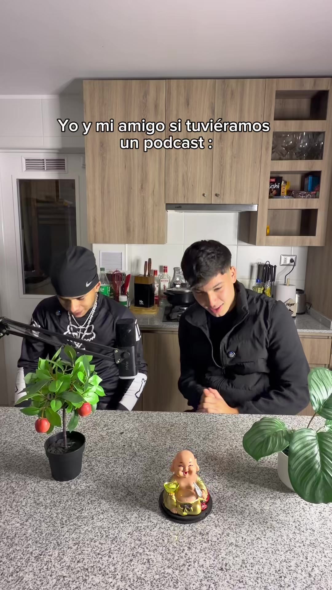 @qu&eacute; pasa mami