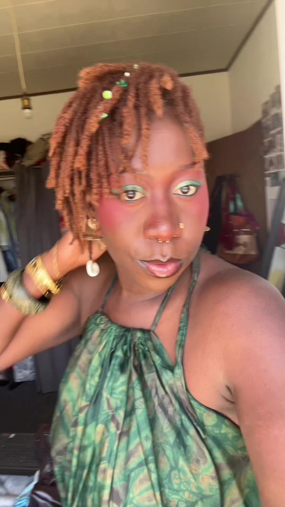 @itsayomi