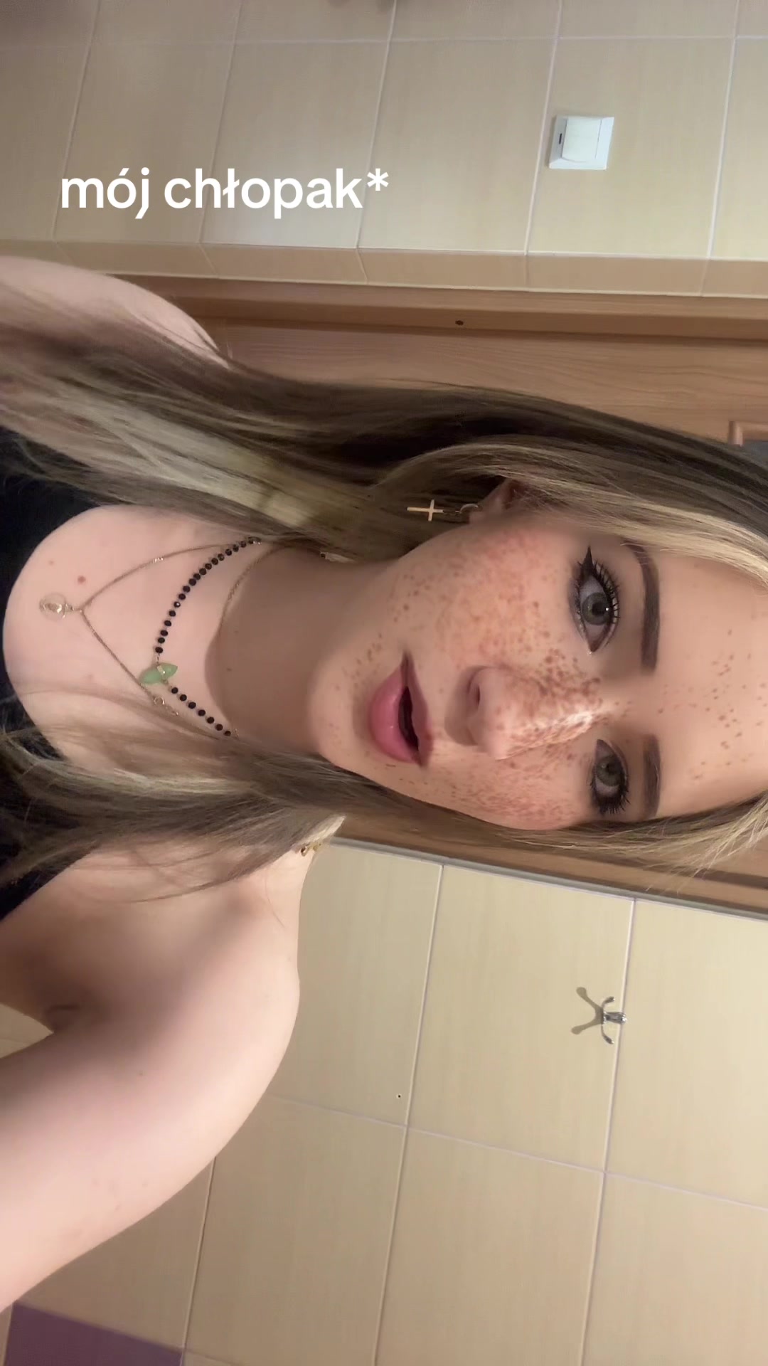 @kiniaa_