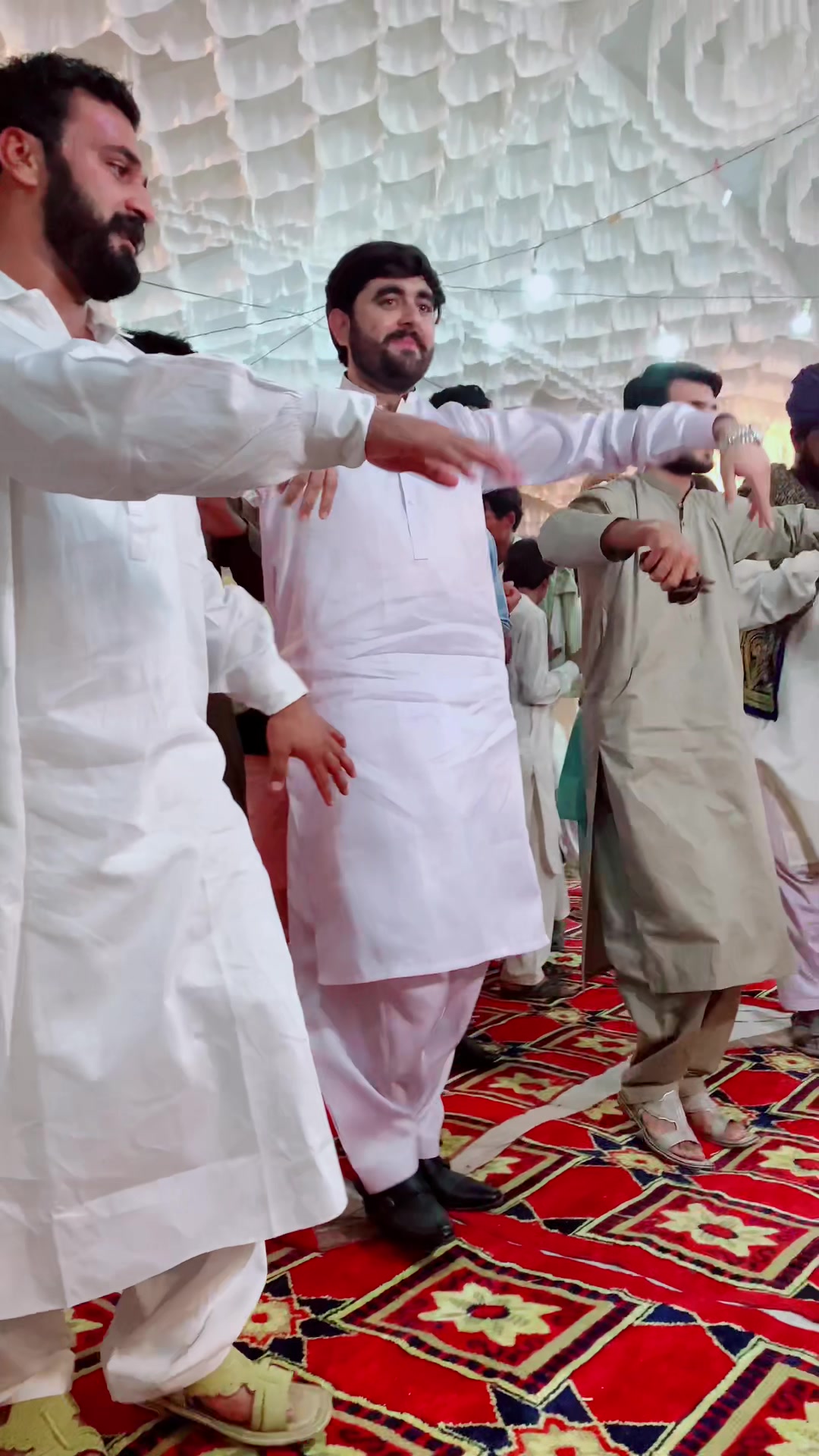 @حمزہ نیازی (سوانسی)