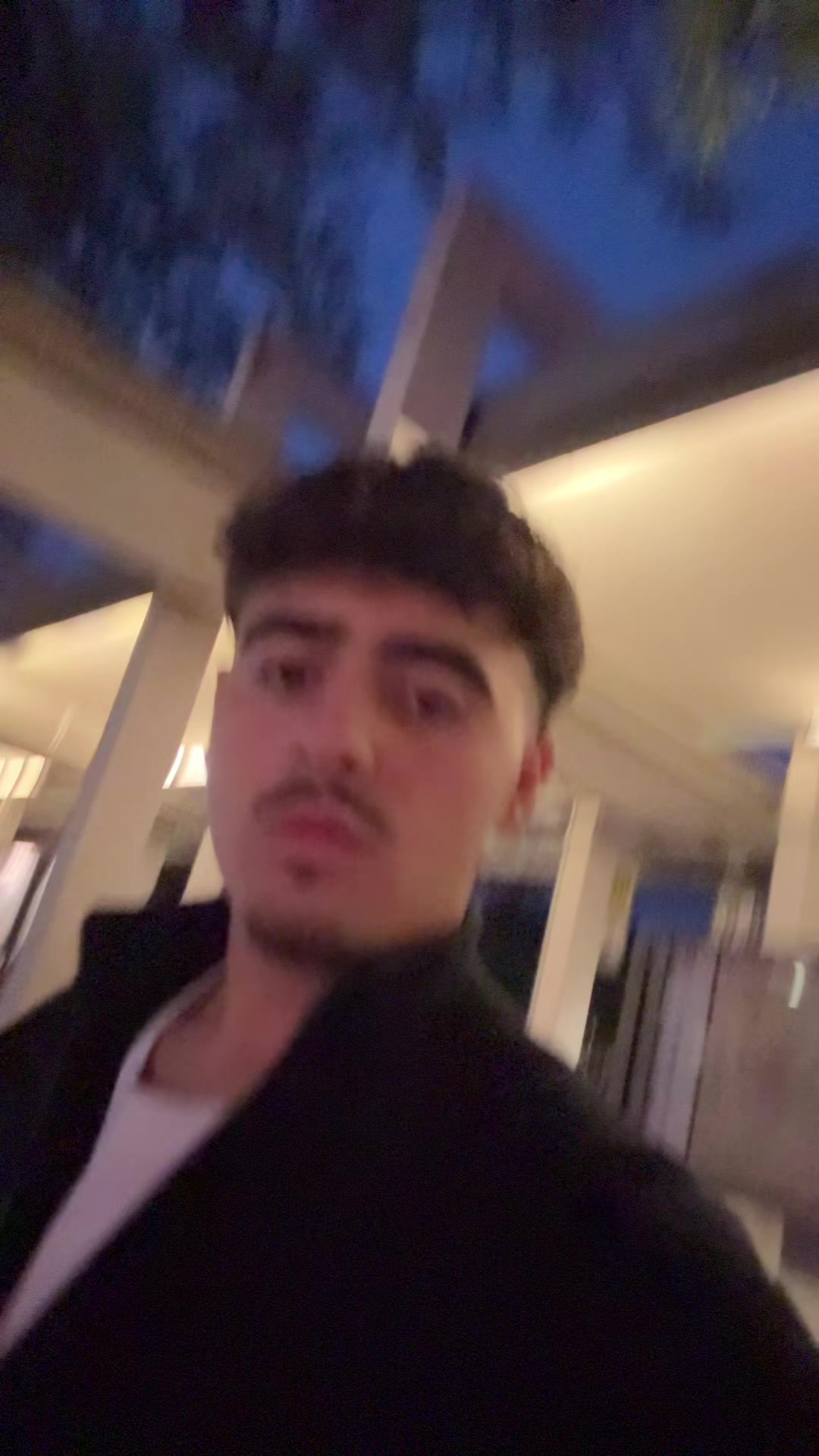 @Ali🏄&zwj;♂️