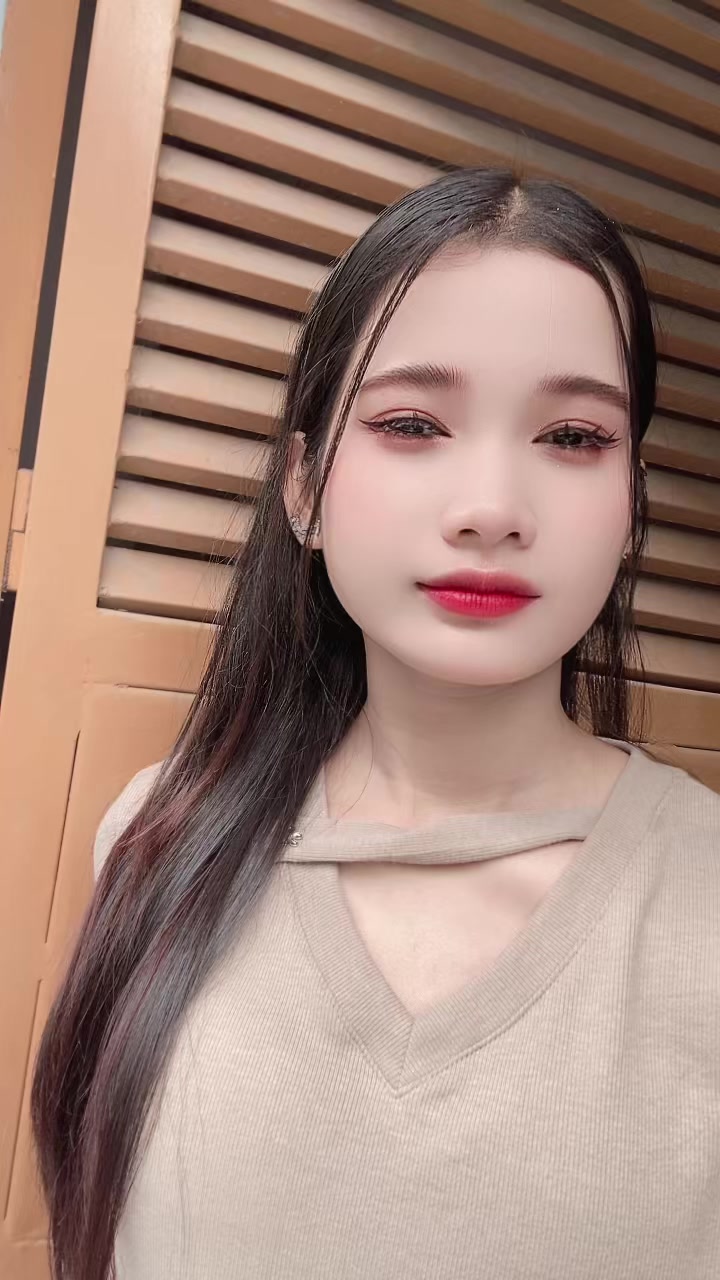 @ស្ដេចផុសប្រចាំស្រុកខ្មែរ😈