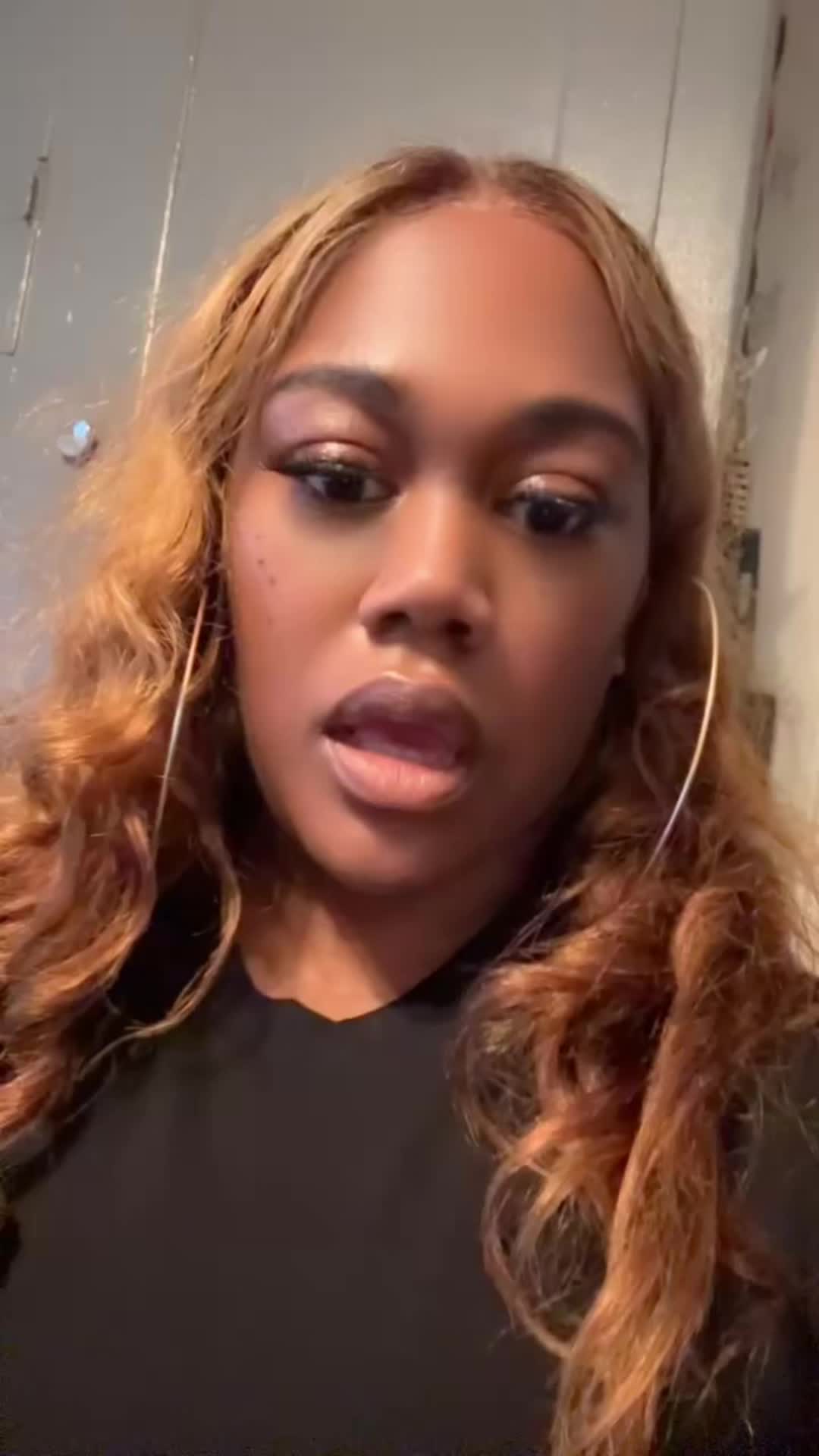 @The_Real_Lo