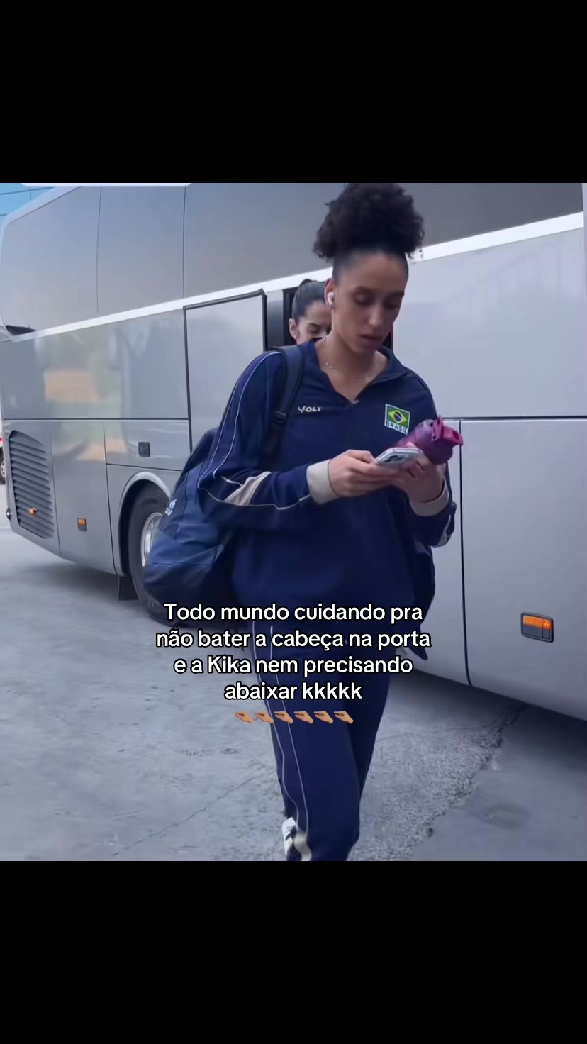 @vitoriaxchaves_