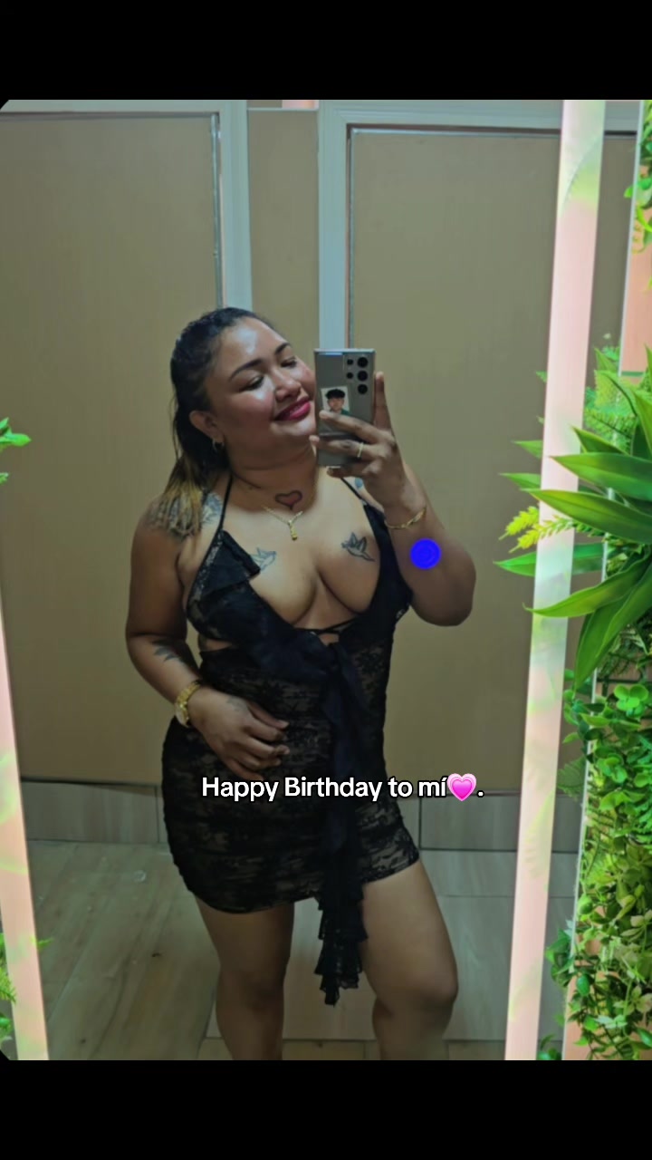 @🤪honorable babe niki 😝