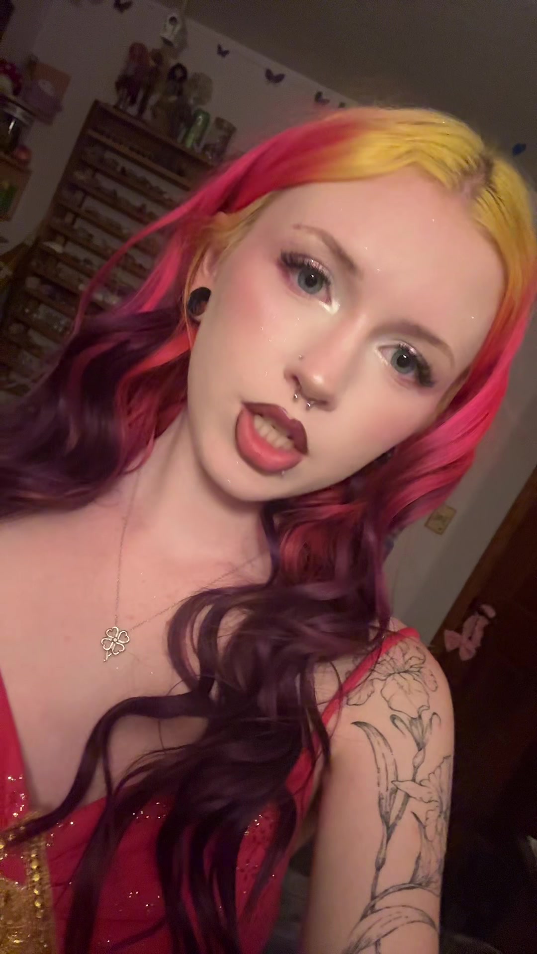 @l4dybugs4life_