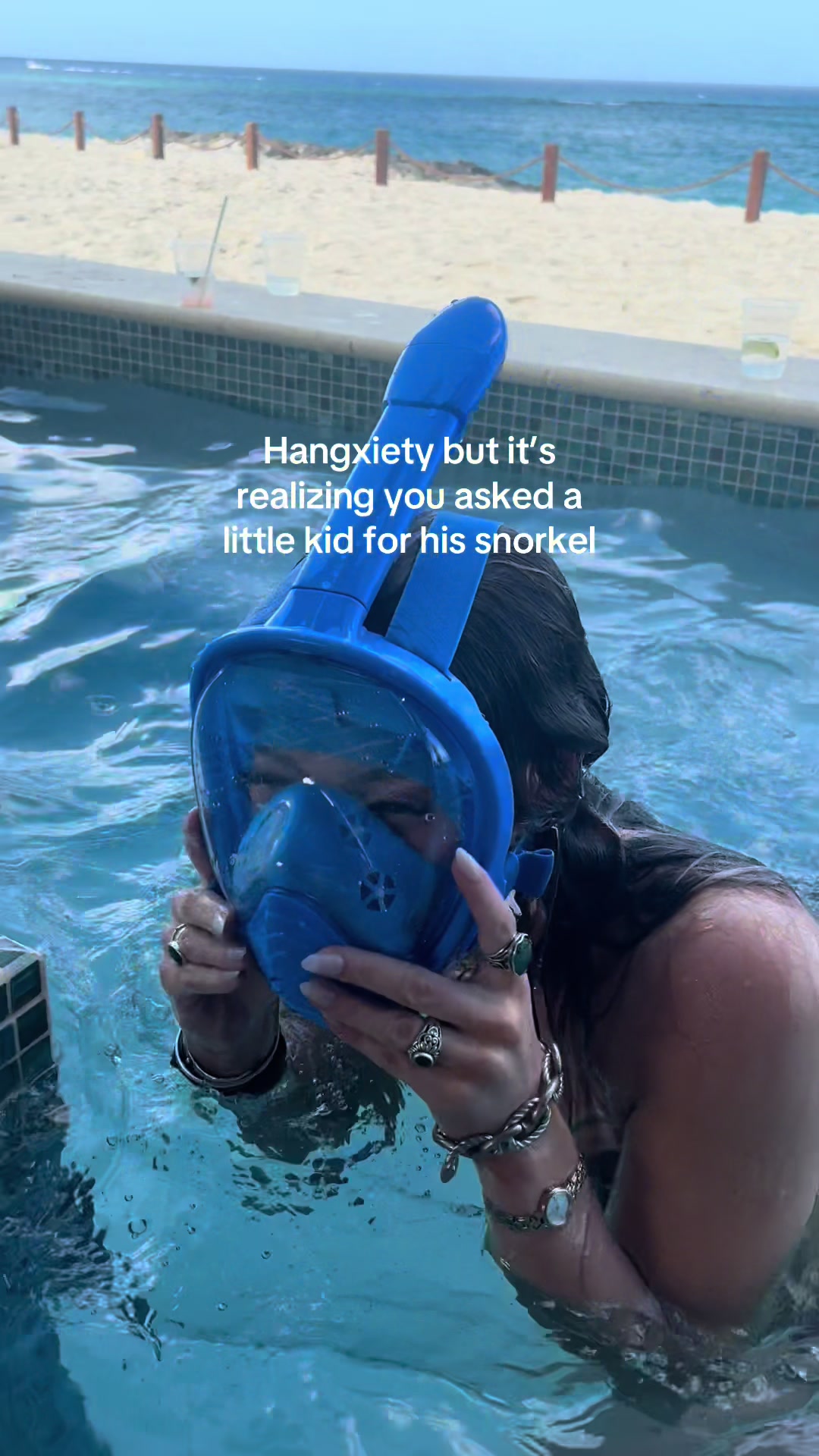 @hannahholland