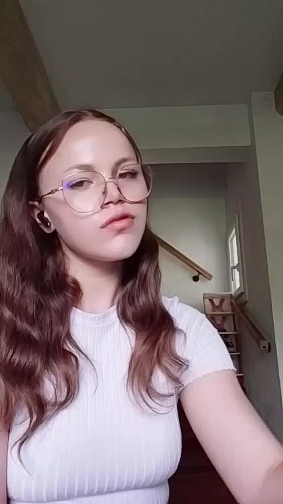 @𝔼𝕤𝕥𝕖𝕝𝕝𝕖 💜
