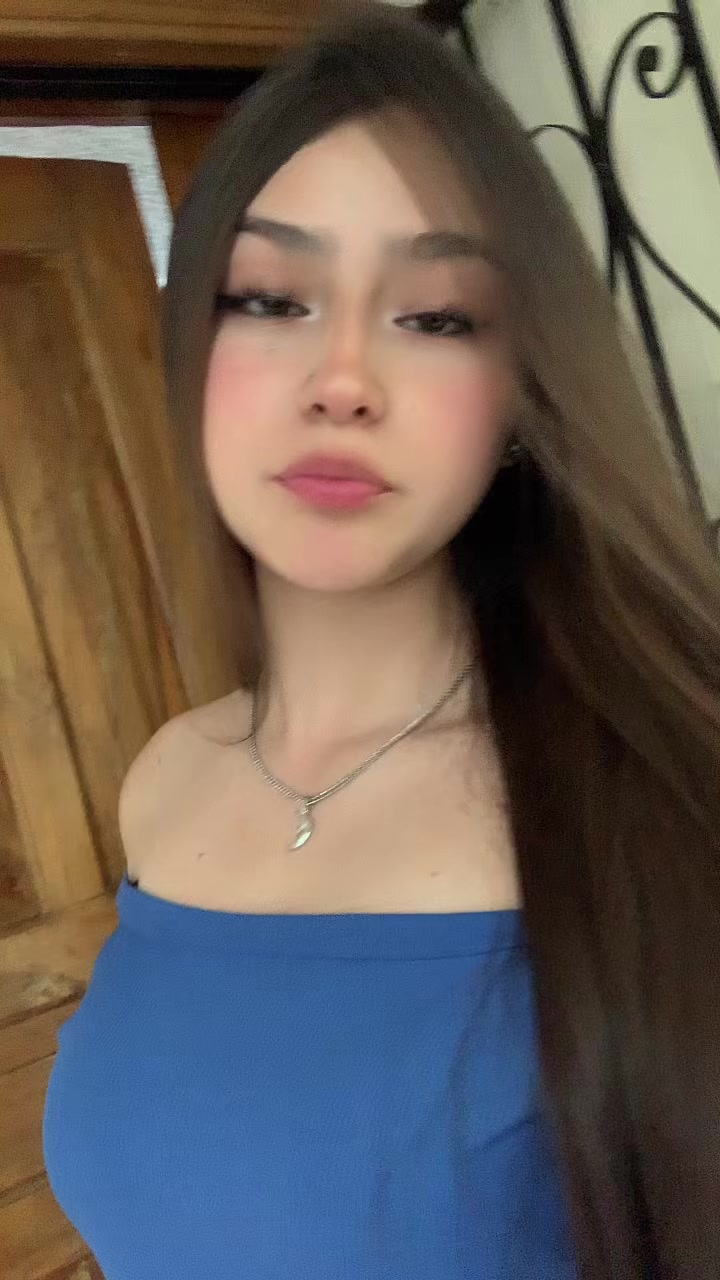 @𝓔𝓿𝓮 🍓