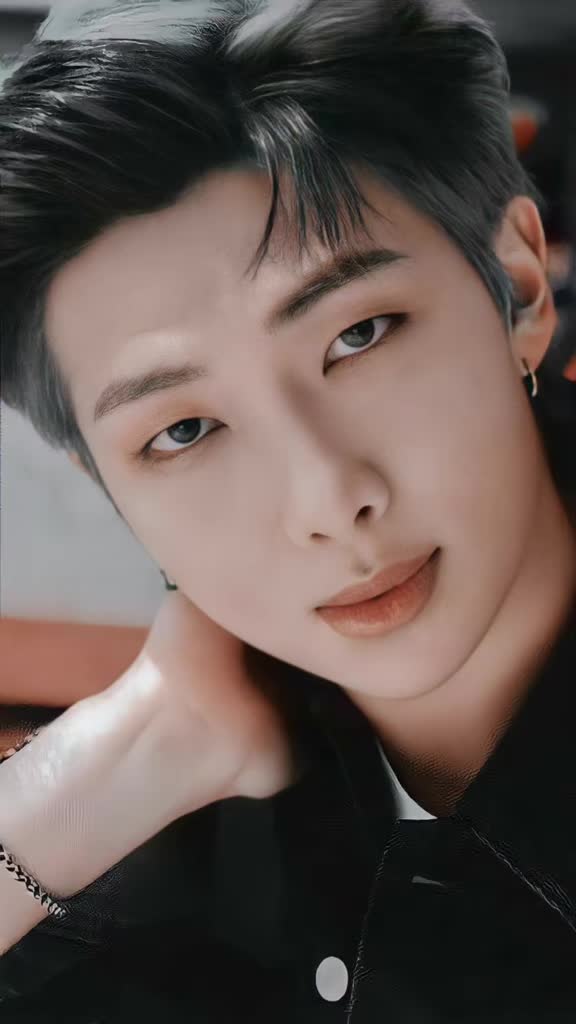 @LaNeKo⟭⟬ArMy-AtiNy-Stay🫰🏻❤💜