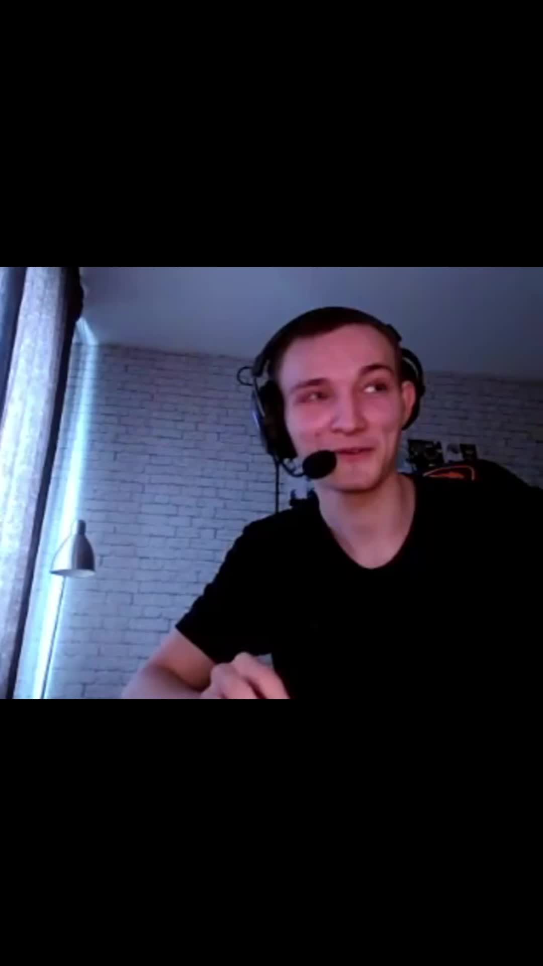 @TwitchRakkidaa