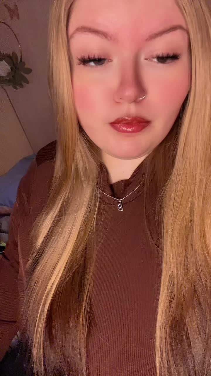 @𝒳𝑜𝓍𝑜.𝐵𝓇𝑒𝑒🦋♡