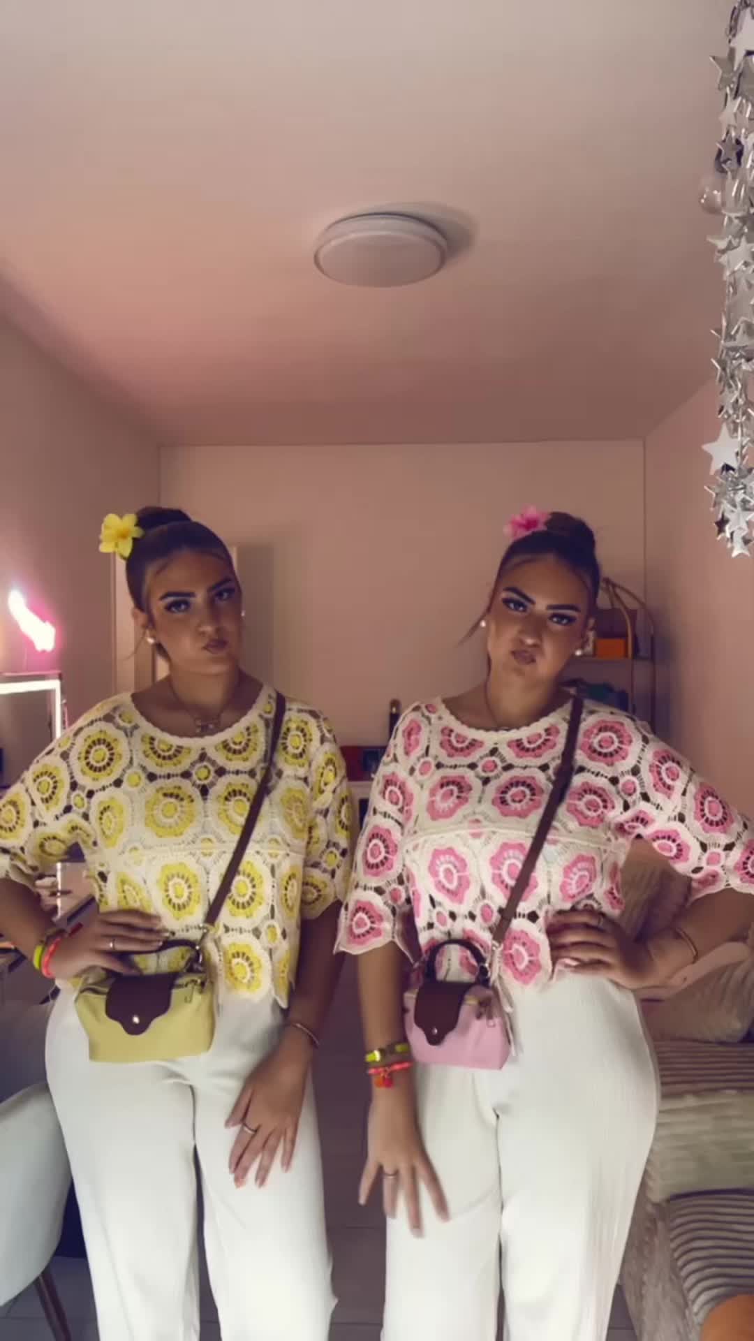 @Twinsss👯&zwj;♀️