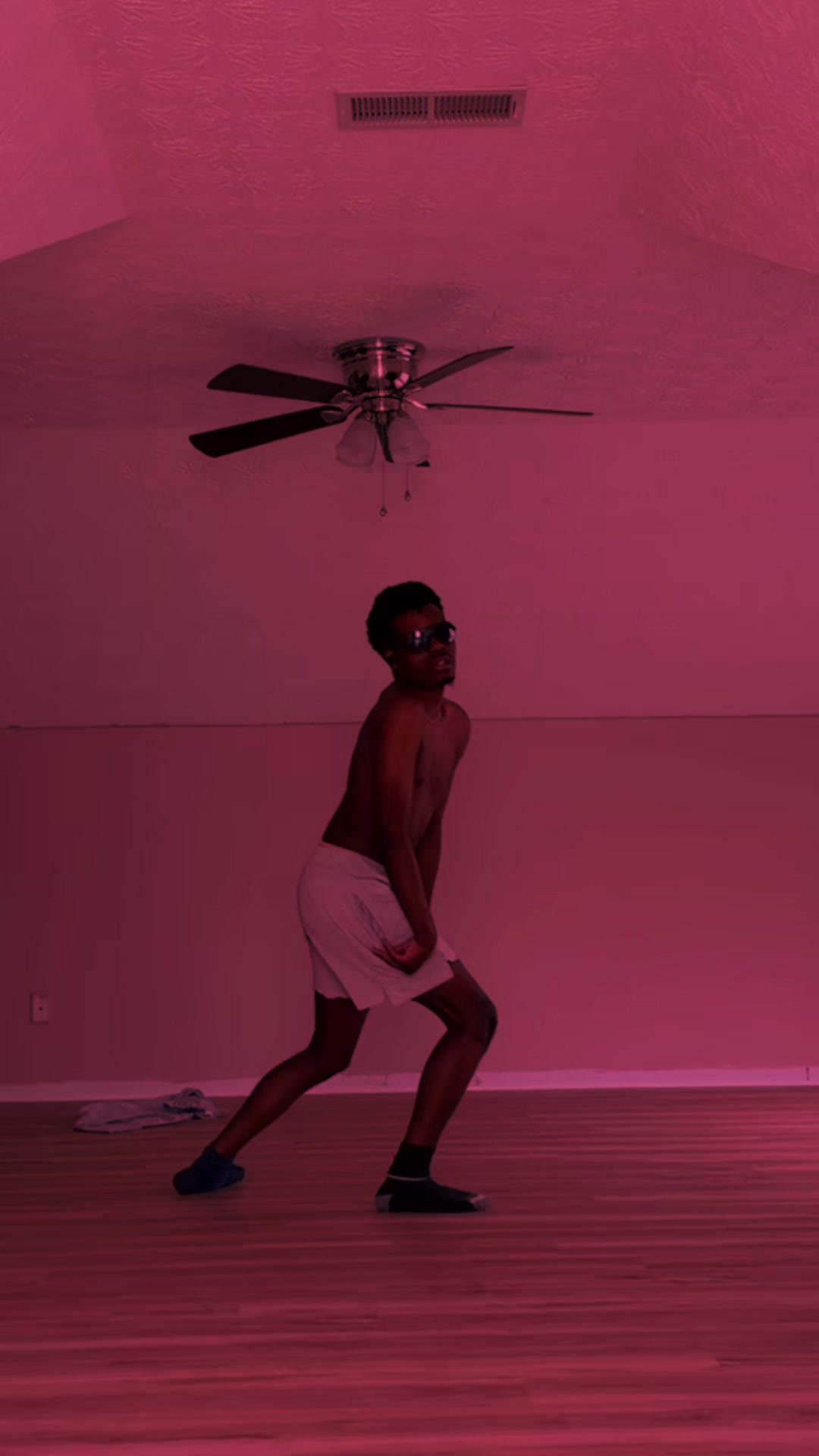 @deeangl