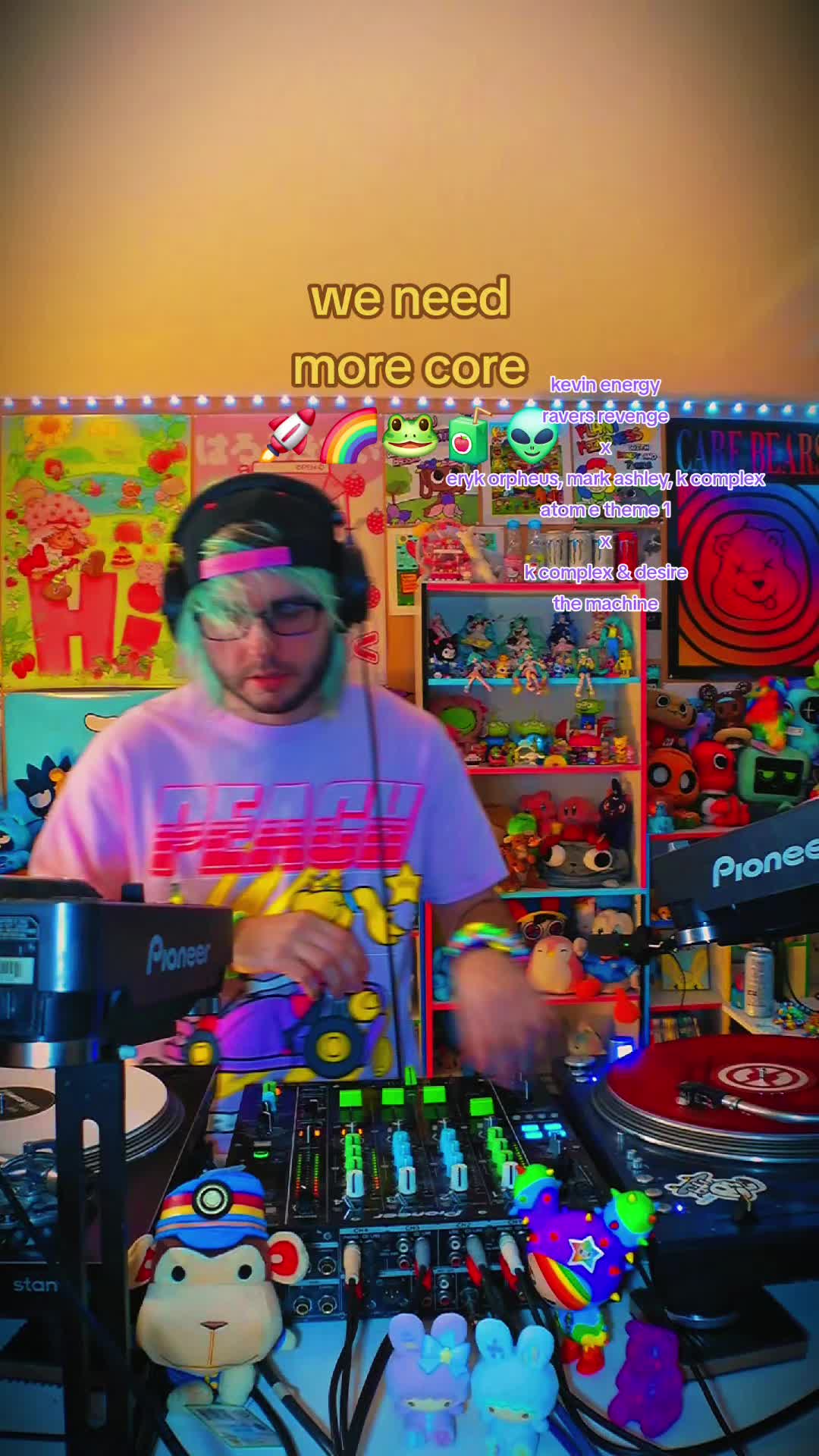 @djcarlstar 🌈🧃