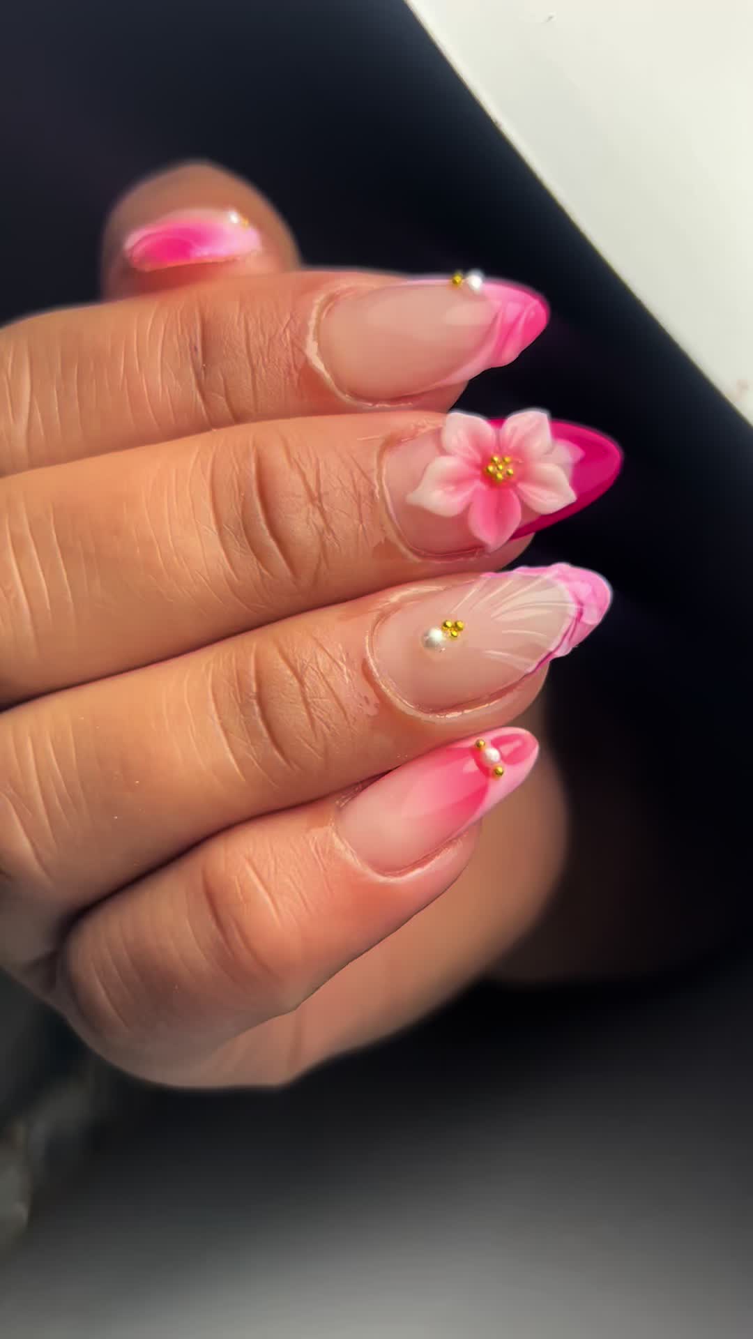 @Nails_Nicolesv