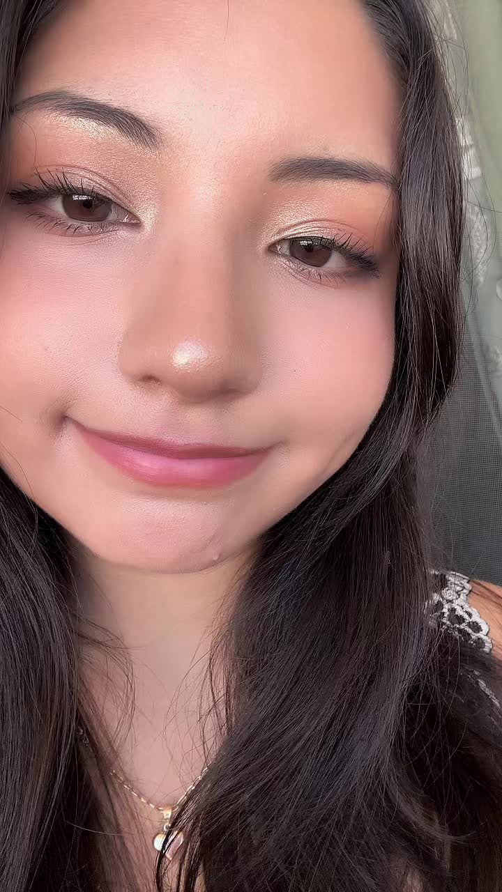 @StrawberryAri