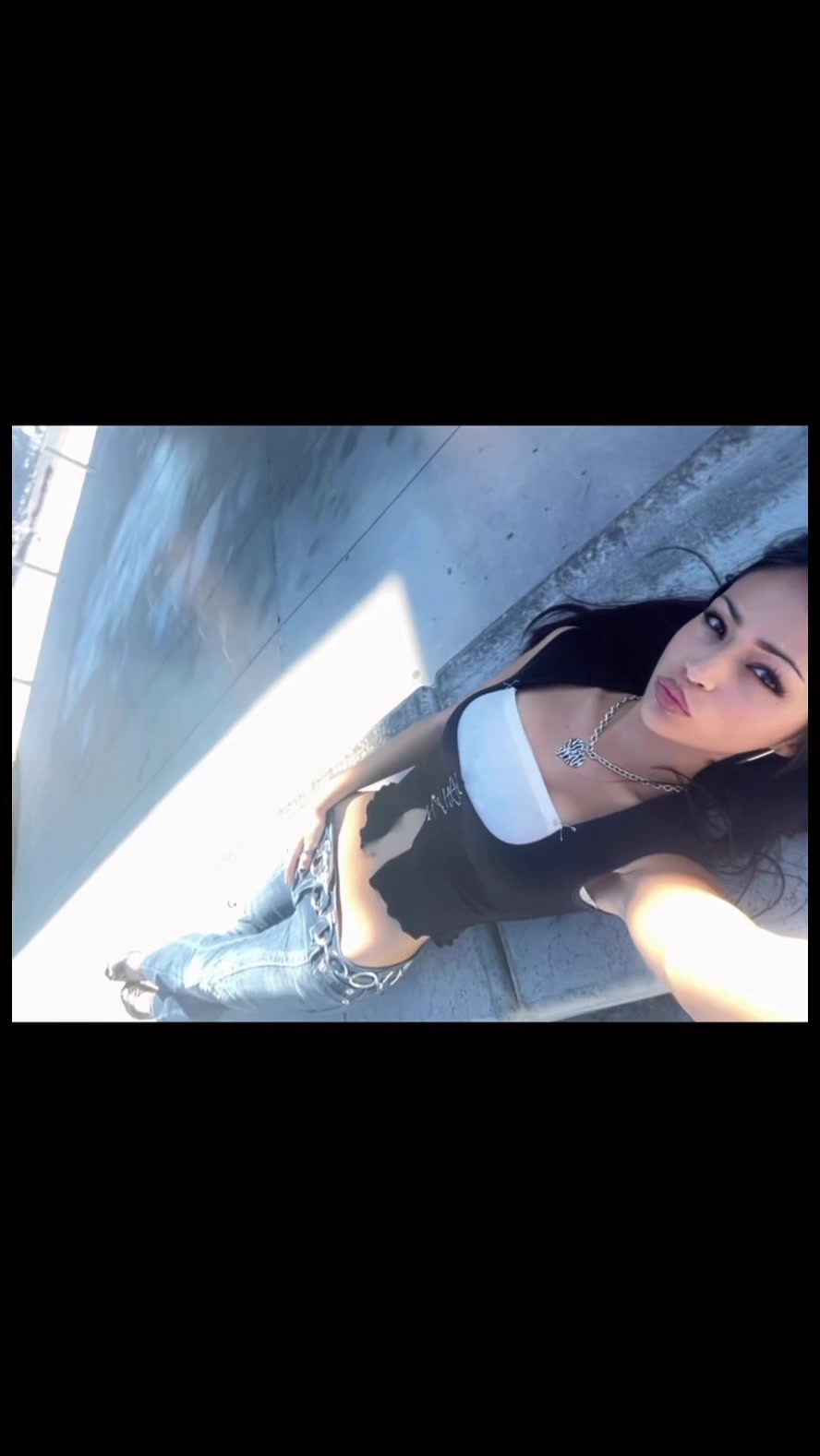 @𝑀𝒾𝒶𝓁𝒶𝓃𝒾 𝐿𝓊𝒸𝒾𝒶𝓃𝒶