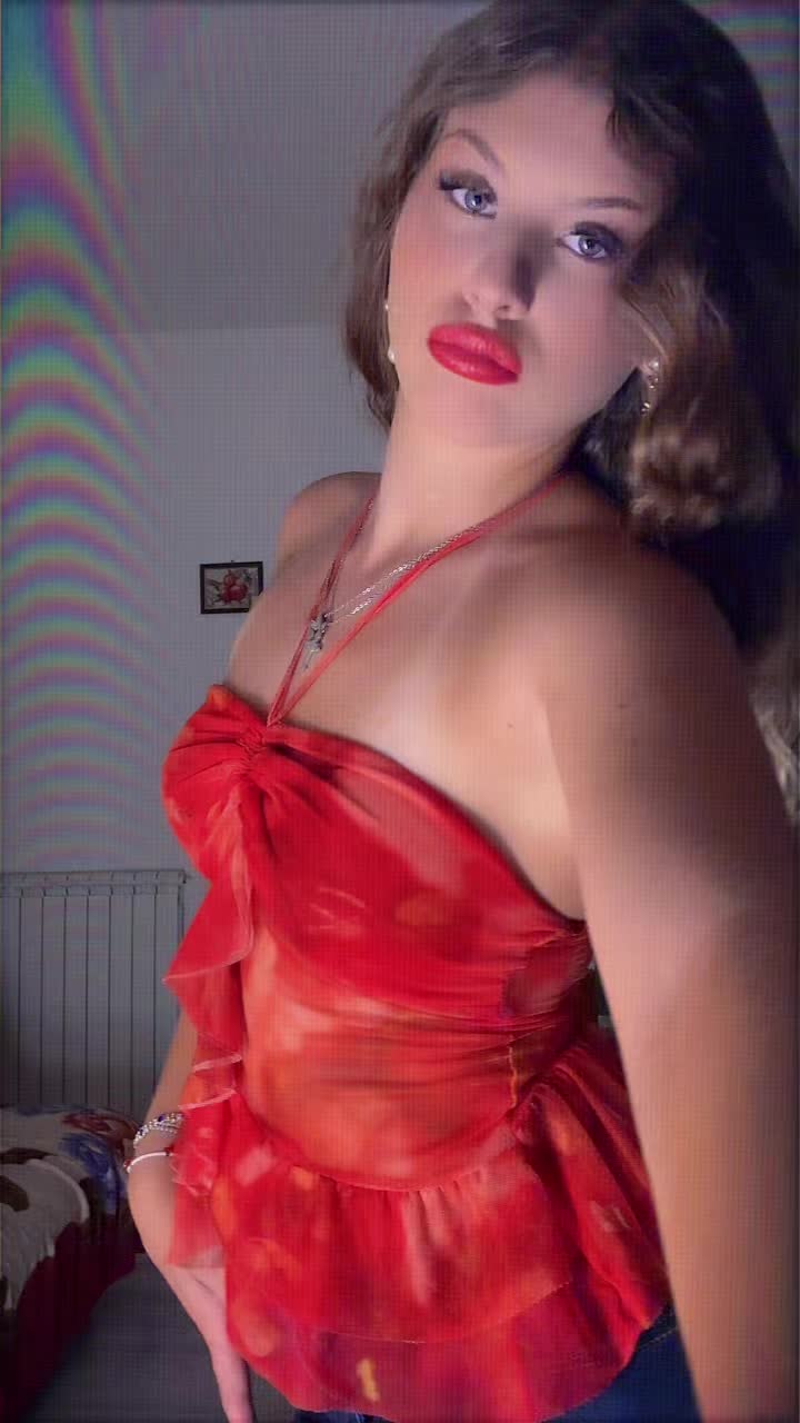 @𝒟𝑒𝒹𝑒🥀