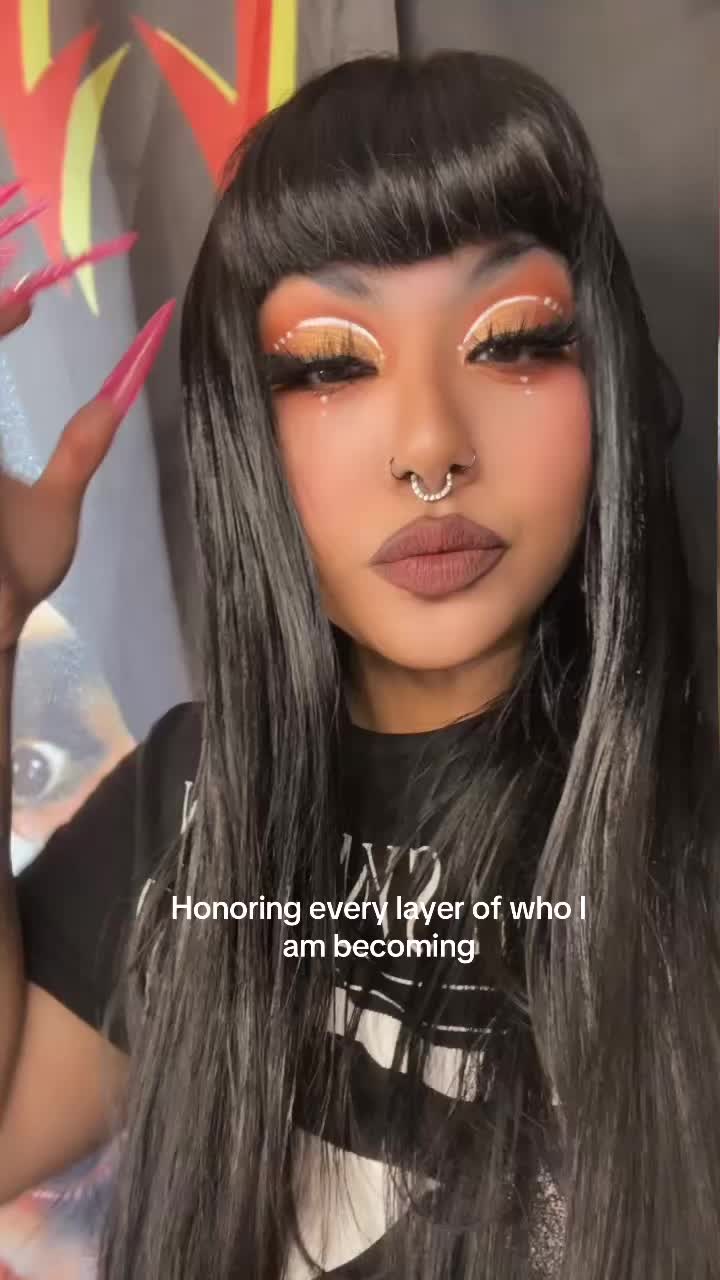 @_Monique_Antoinette_