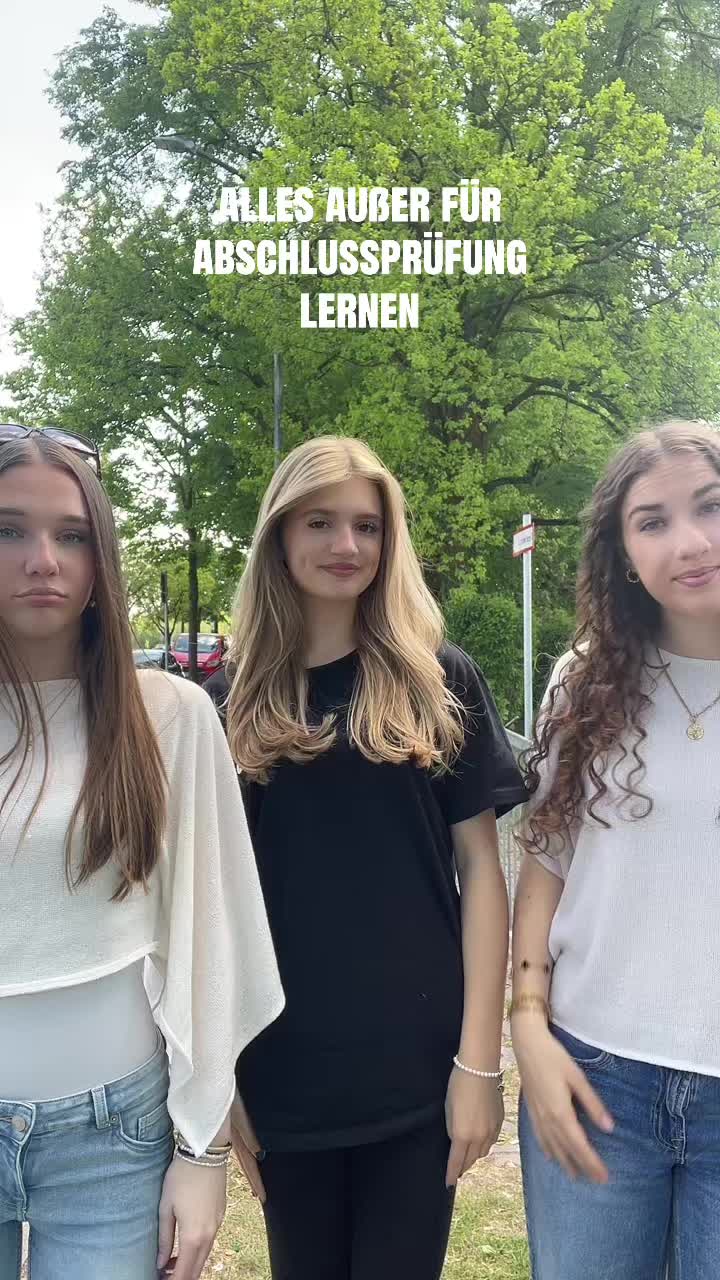 @lena.ist.blond