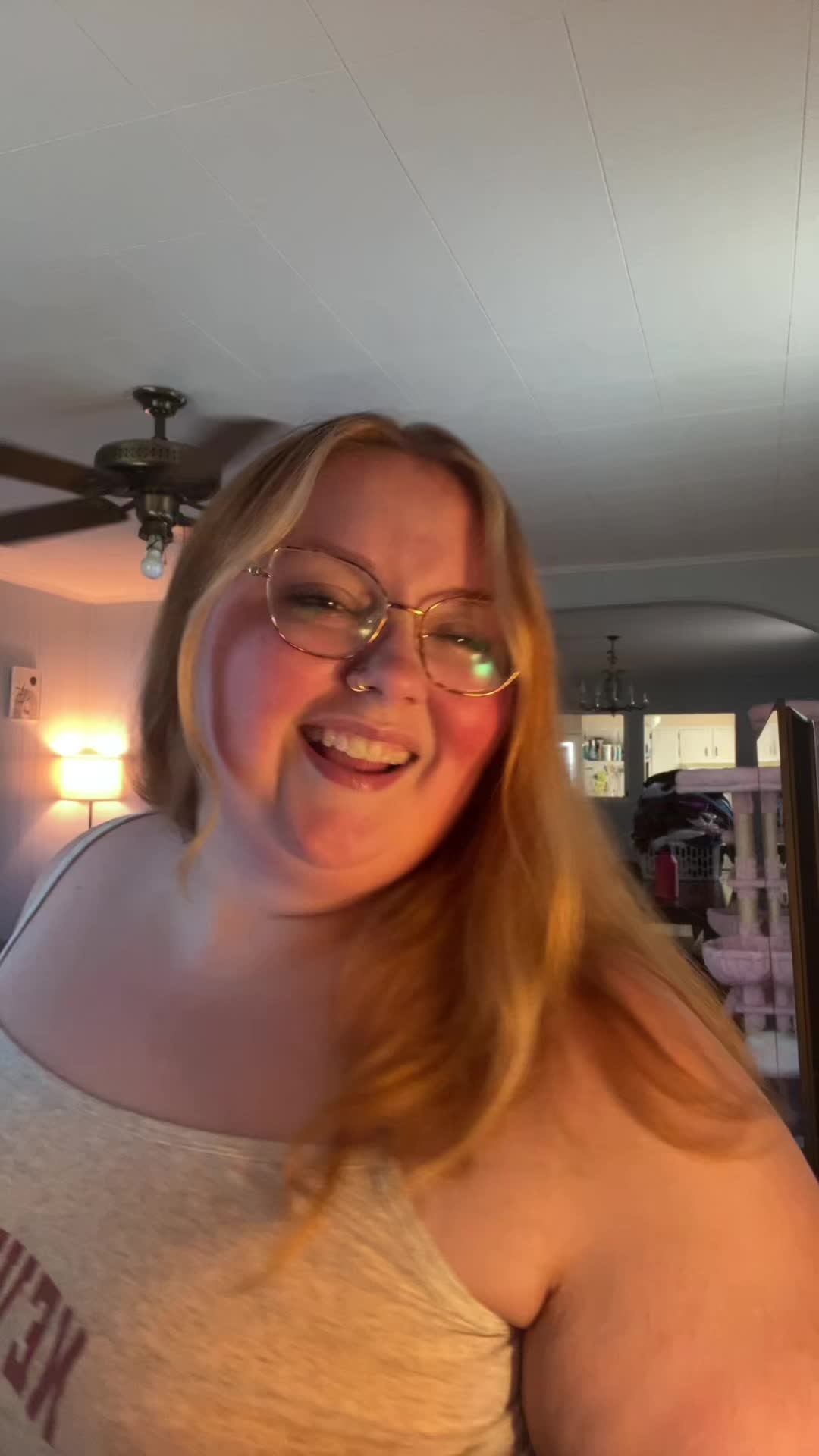 @alexmochi 🧚