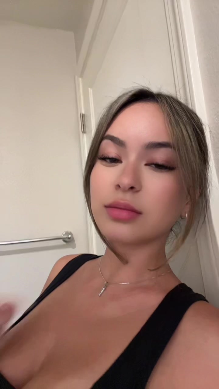 @isabella