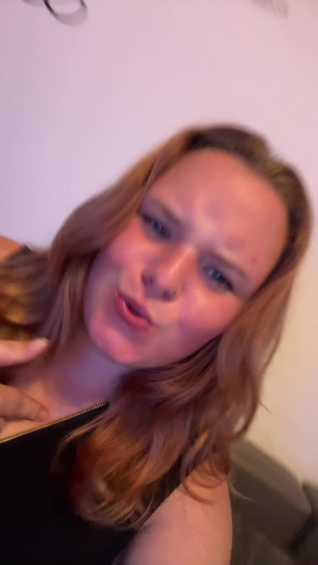 @leony