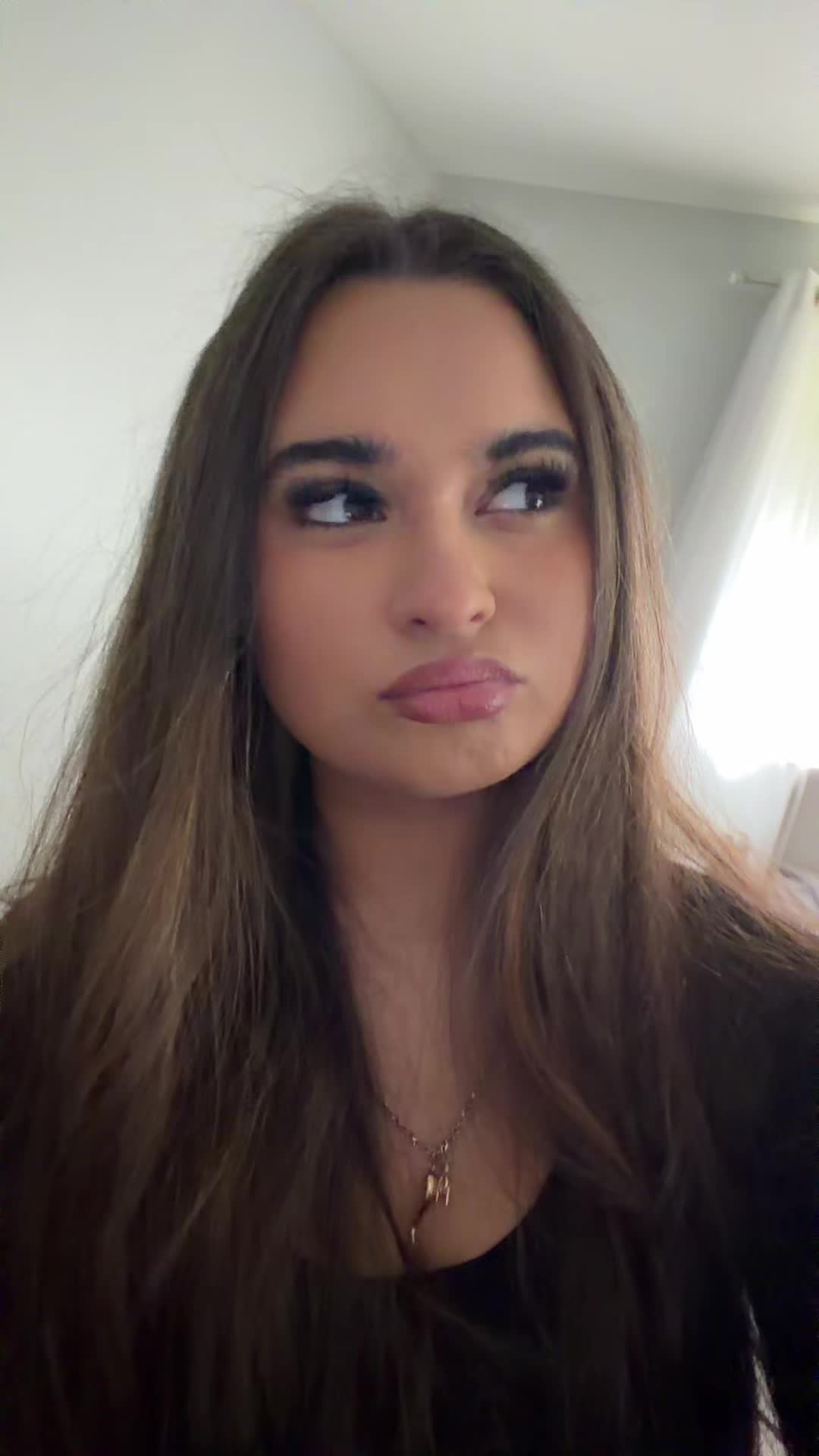 @TyraJade